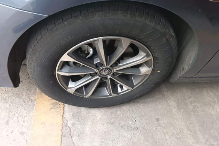 Used BYD Qin PLUS 2024 HONOR Edition DM-i 55KM Leading Model Exterior 4