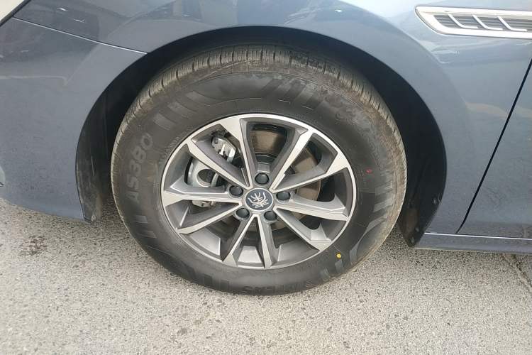 Used BYD Qin PLUS 2024 HONOR Edition DM-i 55KM Leading Model Exterior 4