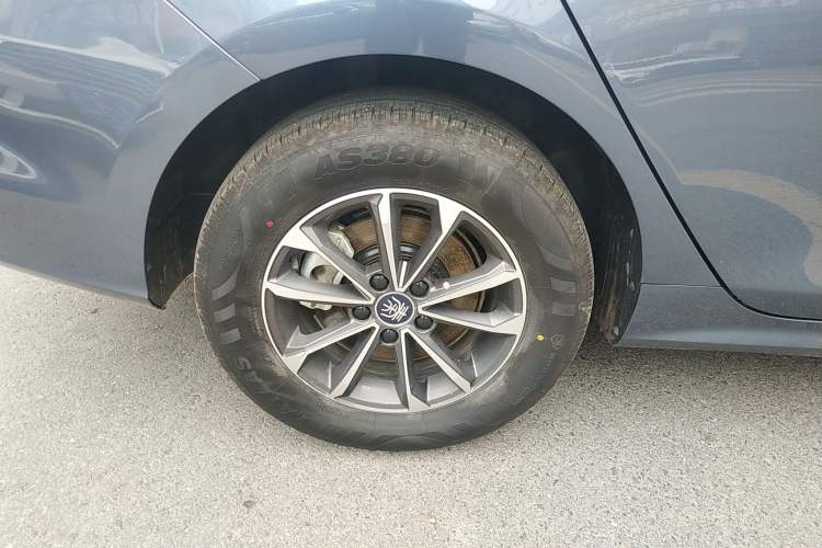 Used BYD Qin PLUS 2024 HONOR Edition DM-i 55KM Leading Model Exterior 5