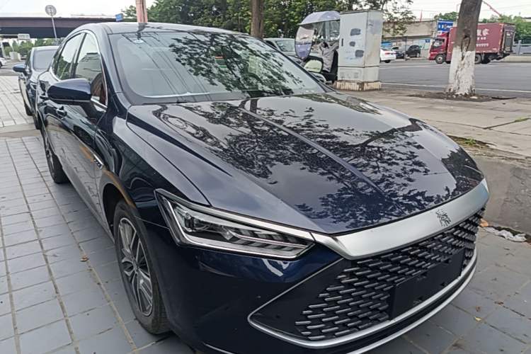 Used BYD Qin PLUS 2024 HONOR Edition DM-i 120KM Beyond Model Front Right 45 Deg