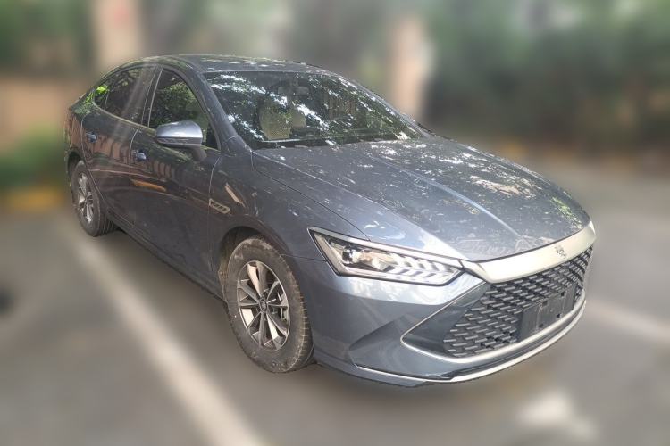 Used BYD Qin PLUS 2024 HONOR Edition DM-i 55KM Leading Model Front Right 45 Deg