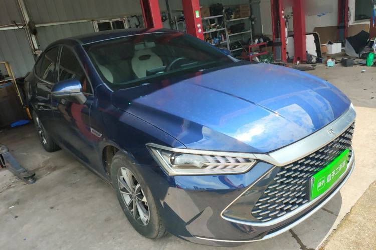 Used BYD Qin PLUS 2024 HONOR Edition DM-i 55KM Leading Model Front Right 45 Deg