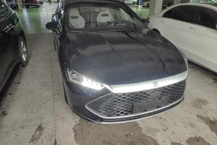 Used BYD Qin PLUS 2024 HONOR Edition DM-i 55KM Leading Model Front Right 45 Deg