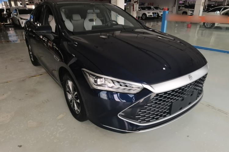 Used BYD Qin PLUS 2024 HONOR Edition DM-i 55KM Leading Model Front Right 45 Deg
