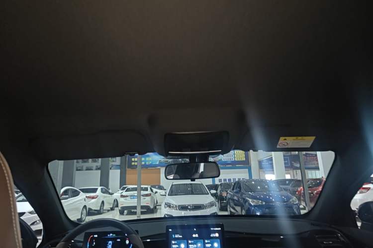 Used BYD Qin PLUS 2024 HONOR Edition DM-i 55KM Leading Model Headliner