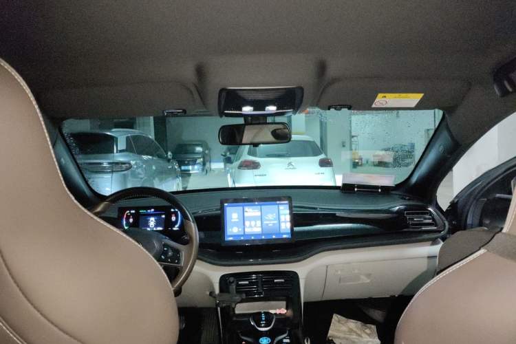 Used BYD Qin PLUS 2024 HONOR Edition DM-i 55KM Leading Model Headliner
