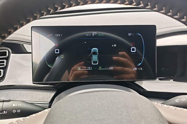 Used BYD Qin PLUS 2024 HONOR Edition DM-i 55KM Leading Model Instrument Cluster