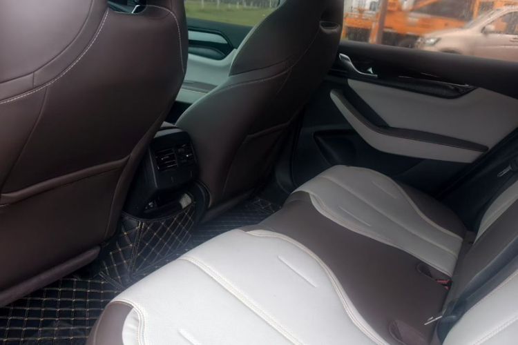Used BYD Qin PLUS 2024 HONOR Edition DM-i 55KM Leading Model Interior 1