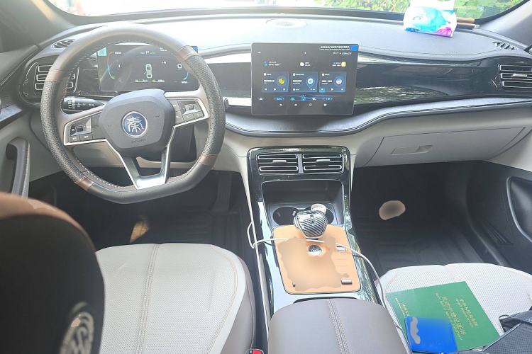 Used BYD Qin PLUS 2024 HONOR Edition DM-i 55KM Leading Model Interior 2
