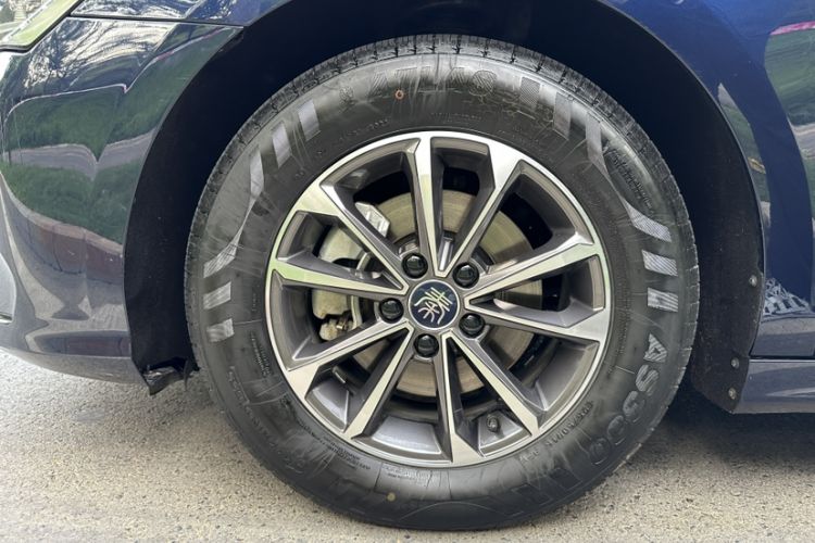 Used BYD Qin PLUS 2024 HONOR Edition DM-i 55KM Leading Model Interior 9