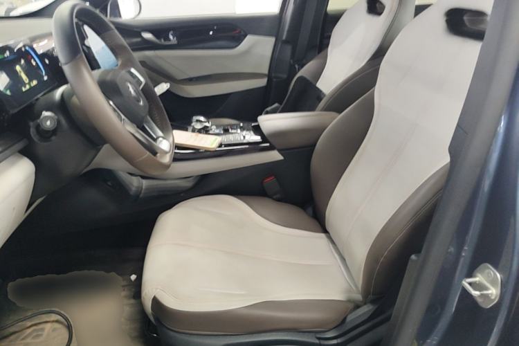 Used BYD Qin PLUS 2024 HONOR Edition DM-i 55KM Leading Model Left Front Seat