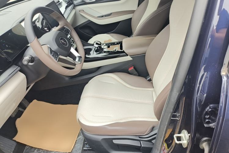 Used BYD Qin PLUS 2024 HONOR Edition DM-i 55KM Leading Model Left Front Seat