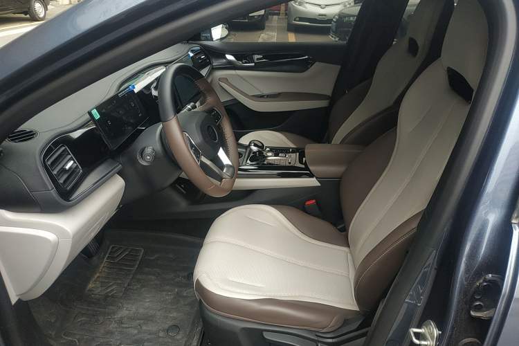 Used BYD Qin PLUS 2024 HONOR Edition DM-i 55KM Leading Model Left Front Seat