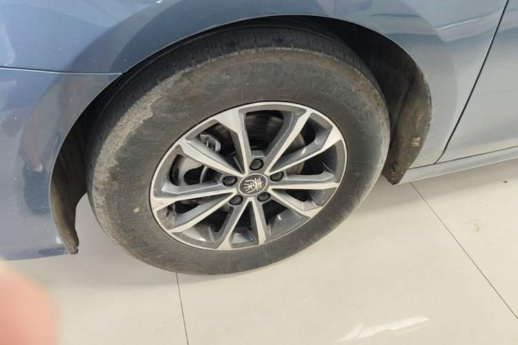 Used BYD Qin PLUS 2024 HONOR Edition DM-i 55KM Leading Model Left Front Wheel Hub