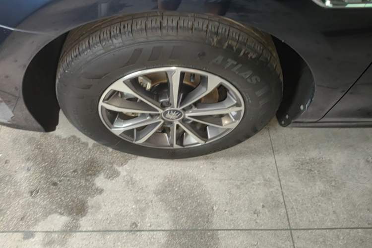 Used BYD Qin PLUS 2024 HONOR Edition DM-i 55KM Leading Model Left Front Wheel Hub