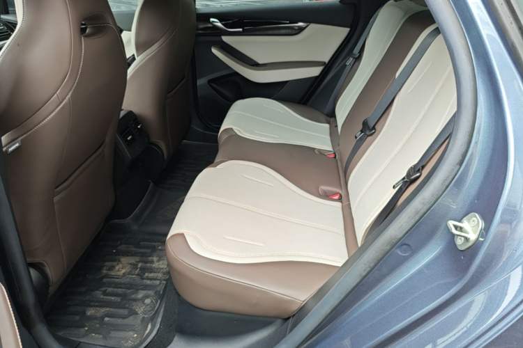 Used BYD Qin PLUS 2024 HONOR Edition DM-i 55KM Leading Model Left Rear Seat