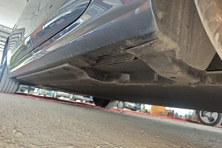 Used BYD Qin PLUS 2024 Honor Edition EV 420KM Beyond Model Left Side Sill