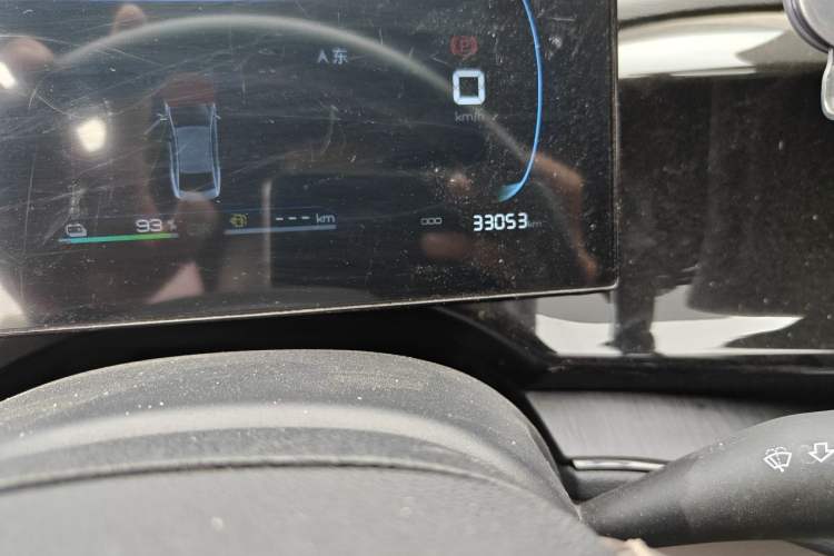 Used BYD Qin PLUS 2024 HONOR Edition DM-i 55KM Leading Model Odometer Close Up
