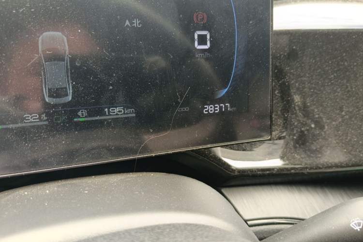 Used BYD Qin PLUS 2024 HONOR Edition DM-i 55KM Leading Model Odometer Close Up