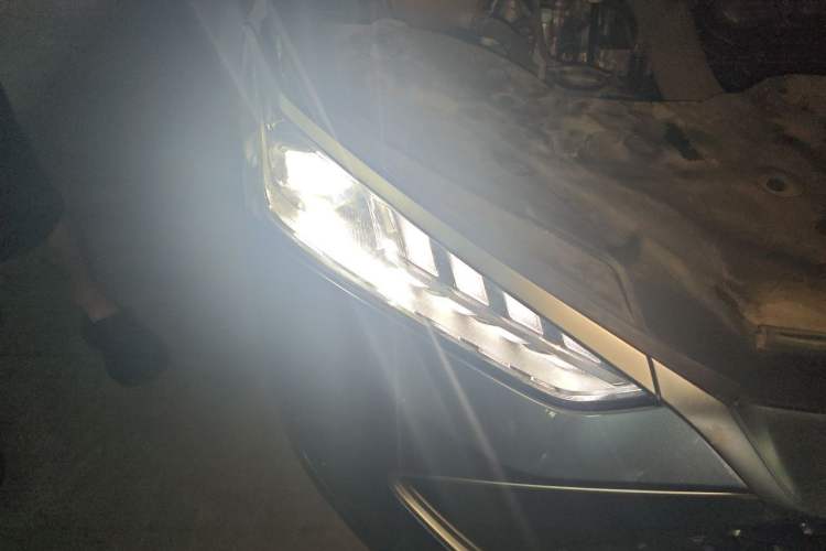 Used BYD Qin PLUS 2024 HONOR Edition DM-i 55KM Leading Model Right Front Headlight