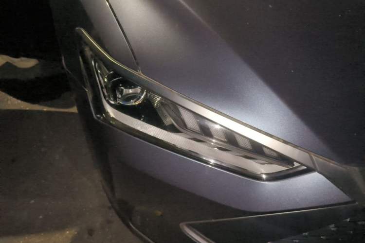 Used BYD Qin PLUS 2024 HONOR Edition DM-i 55KM Leading Model Right Front Headlight