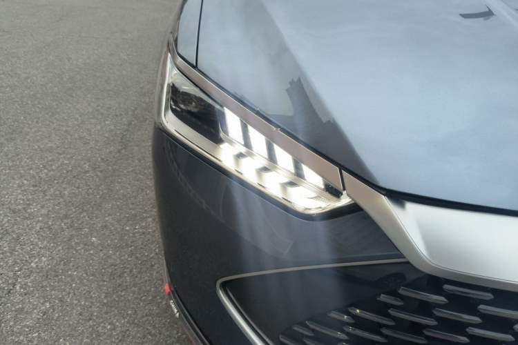 Used BYD Qin PLUS 2024 HONOR Edition DM-i 55KM Leading Model Right Front Headlight