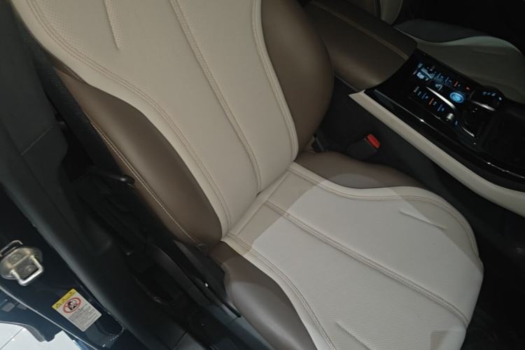Used BYD Qin PLUS 2024 HONOR Edition DM-i 55KM Leading Model Right Front Seat