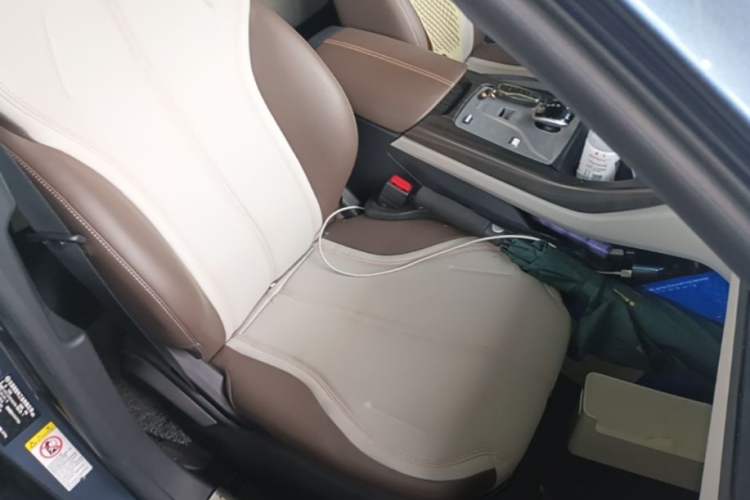 Used BYD Qin PLUS 2024 HONOR Edition DM-i 55KM Leading Model Right Front Seat