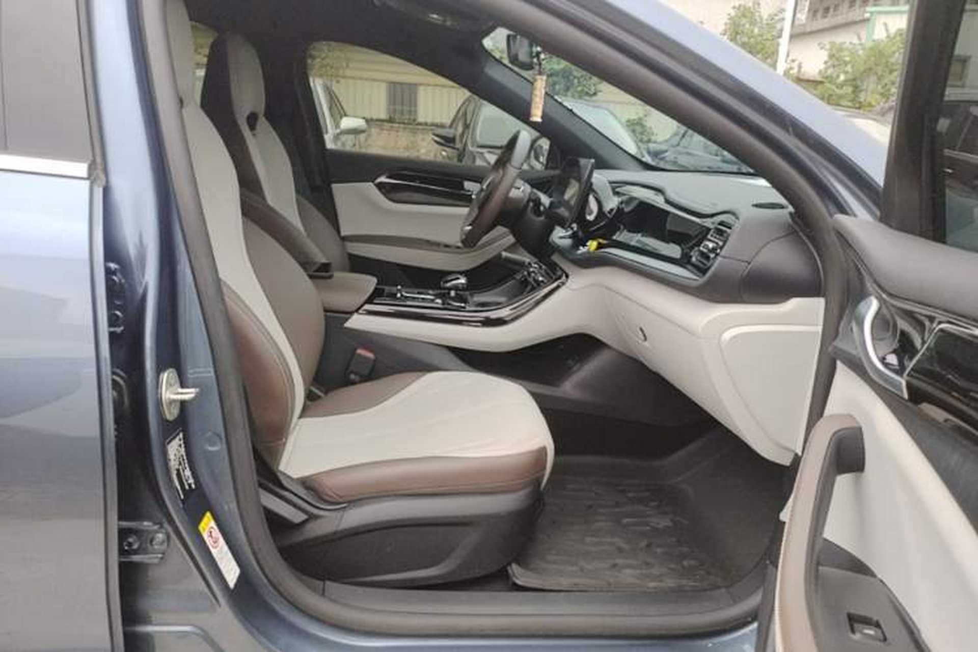 Used BYD Qin PLUS 2024 HONOR Edition DM-i 55KM Leading Model Right Front Seat