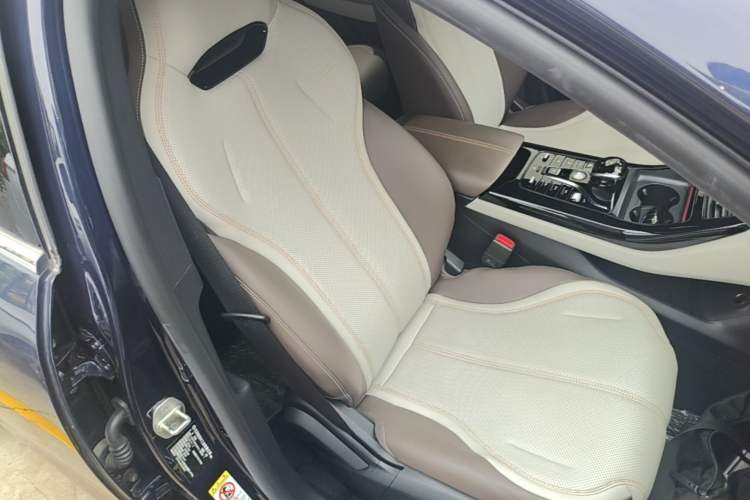 Used BYD Qin PLUS 2024 HONOR Edition DM-i 55KM Leading Model Right Front Seat