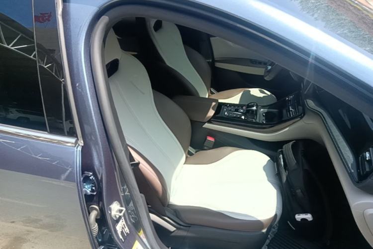 Used BYD Qin PLUS 2024 HONOR Edition DM-i 55KM Leading Model Right Front Seat