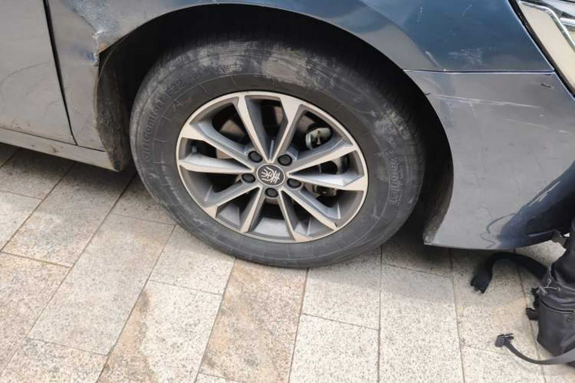 Used BYD Qin PLUS 2024 HONOR Edition DM-i 55KM Leading Model Right Front Wheel Hub