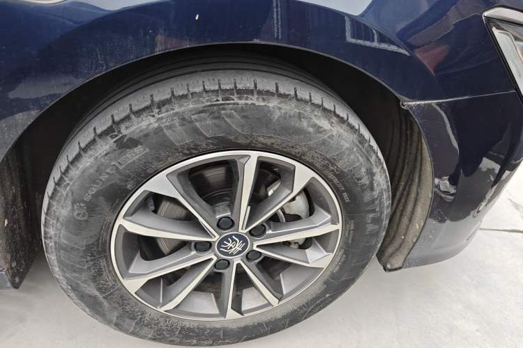 Used BYD Qin PLUS 2024 HONOR Edition DM-i 55KM Leading Model Right Front Wheel Hub