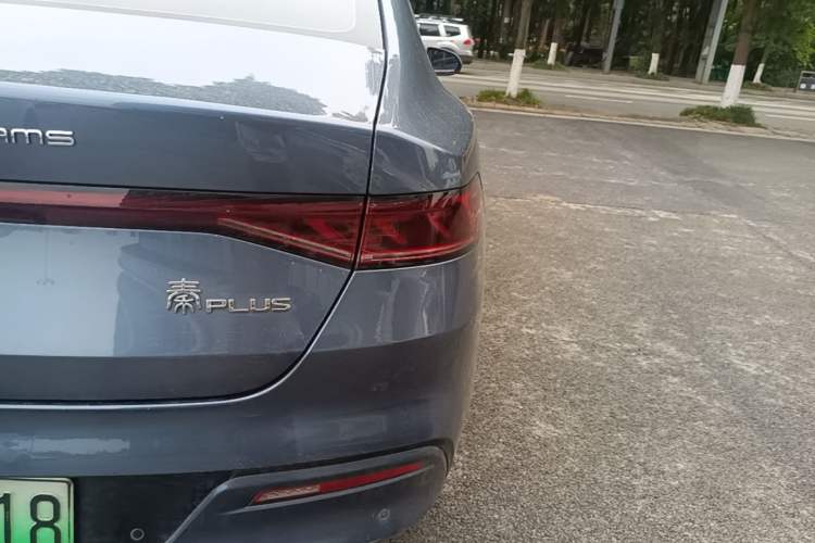 Used BYD Qin PLUS 2024 HONOR Edition DM-i 55KM Leading Model Right Rear Taillight