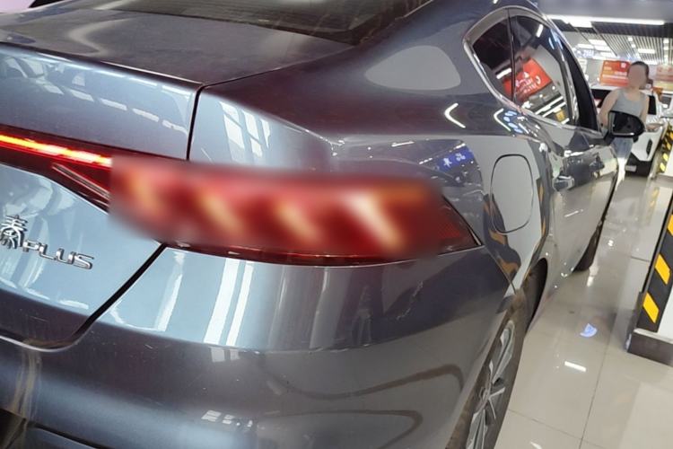 Used BYD Qin PLUS 2024 HONOR Edition DM-i 55KM Leading Model Right Rear Taillight