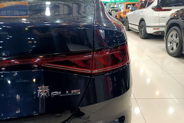 Used BYD Qin PLUS 2024 HONOR Edition DM-i 55KM Leading Model Right Rear Taillight