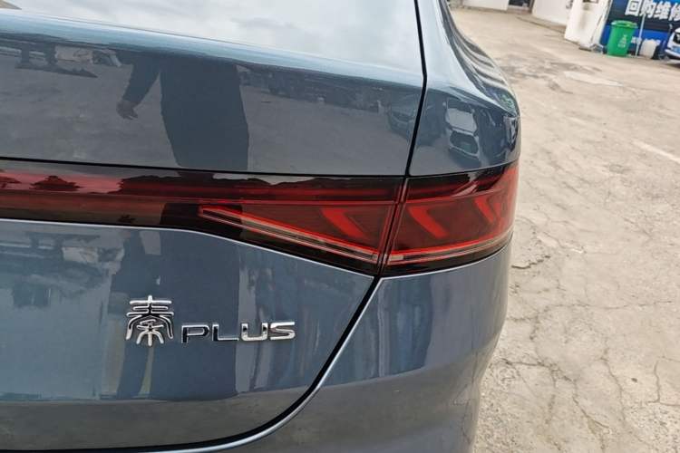 Used BYD Qin PLUS 2024 HONOR Edition DM-i 55KM Leading Model Right Rear Taillight