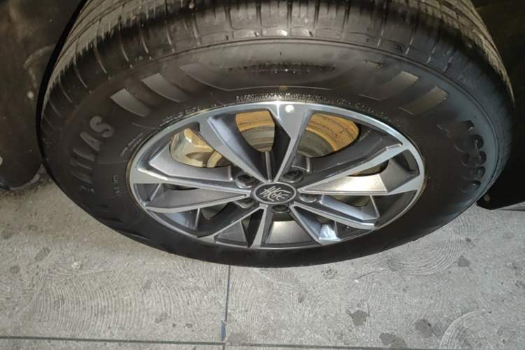 Used BYD Qin PLUS 2024 HONOR Edition DM-i 55KM Leading Model Right Rear Wheel Hub