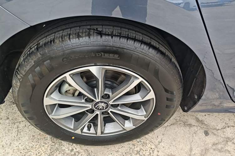 Used BYD Qin PLUS 2024 HONOR Edition DM-i 55KM Leading Model Right Rear Wheel Hub