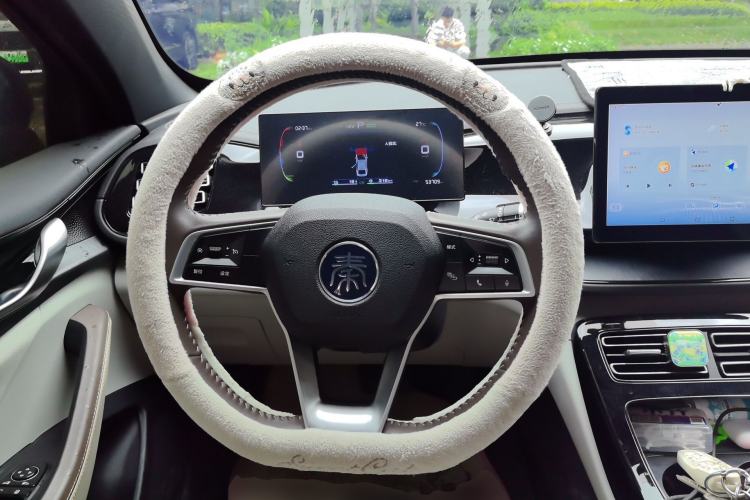 Used BYD Qin PLUS 2024 HONOR Edition DM-i 55KM Leading Model Steering Wheel
