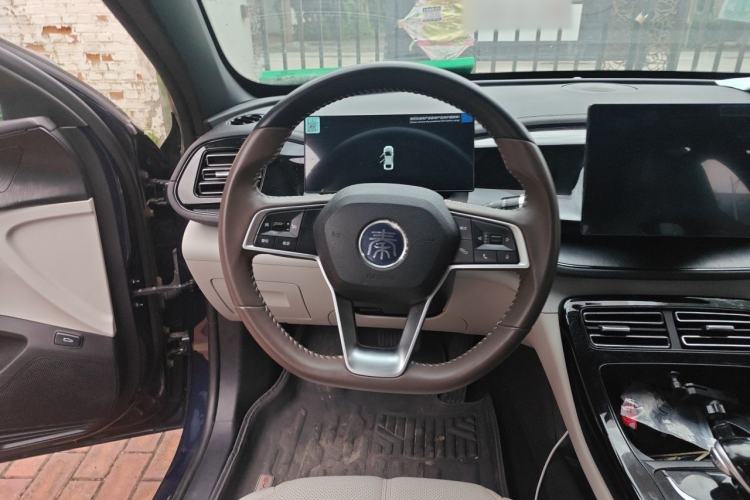 Used BYD Qin PLUS 2024 HONOR Edition DM-i 55KM Leading Model Steering Wheel