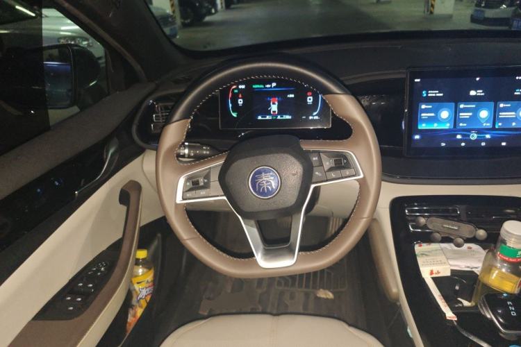 Used BYD Qin PLUS 2024 HONOR Edition DM-i 55KM Leading Model Steering Wheel