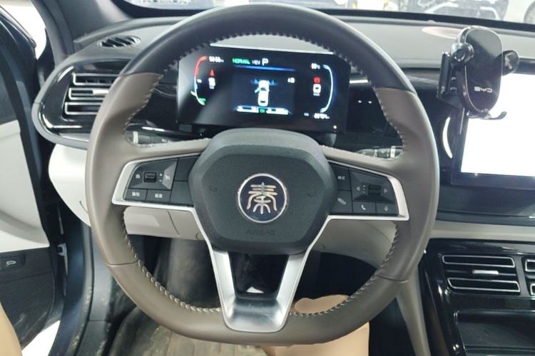 Used BYD Qin PLUS 2024 HONOR Edition DM-i 55KM Leading Model Steering Wheel
