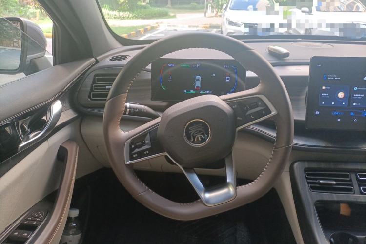 Used BYD Qin PLUS 2024 HONOR Edition DM-i 55KM Leading Model Steering Wheel