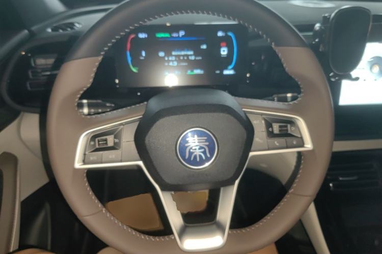 Used BYD Qin PLUS 2024 HONOR Edition DM-i 55KM Leading Model Steering Wheel