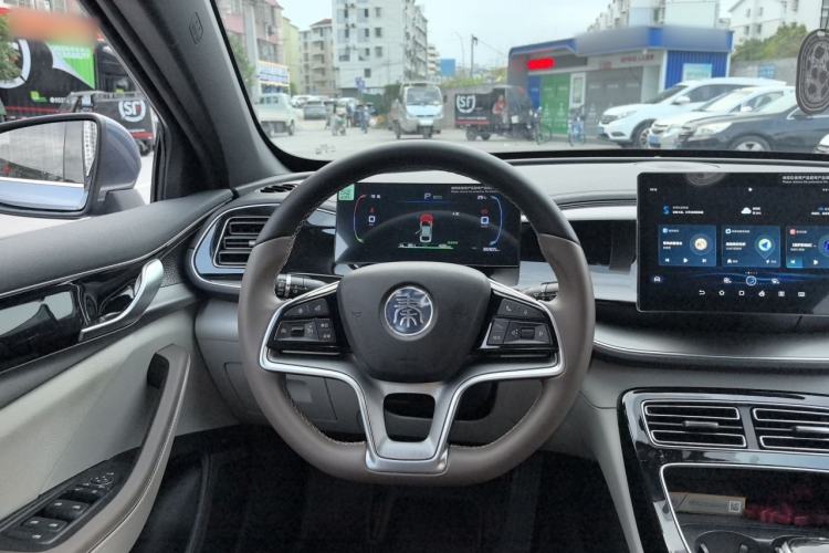 Used BYD Qin PLUS 2024 Honor Edition EV 420KM Beyond Model Steering Wheel