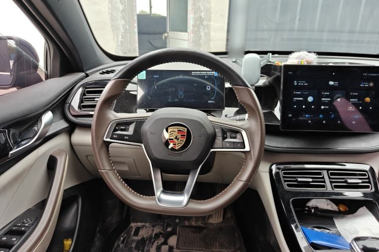 Used BYD Qin PLUS 2024 HONOR Edition DM-i 55KM Leading Model Steering Wheel
