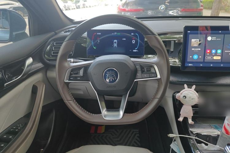 Used BYD Qin PLUS 2024 HONOR Edition DM-i 55KM Leading Model Steering Wheel