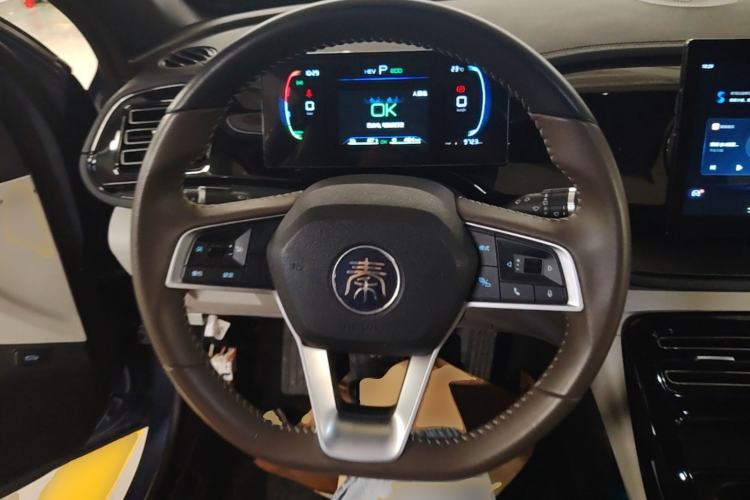 Used BYD Qin PLUS 2024 HONOR Edition DM-i 55KM Leading Model Steering Wheel