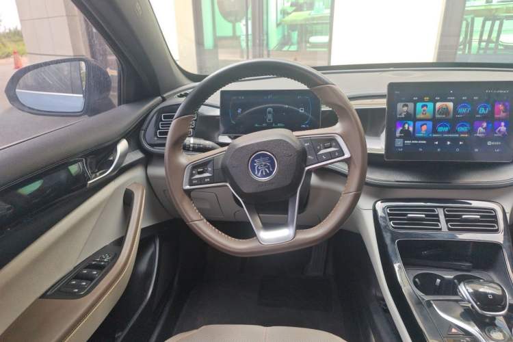 Used BYD Qin PLUS 2024 HONOR Edition DM-i 55KM Leading Model Steering Wheel